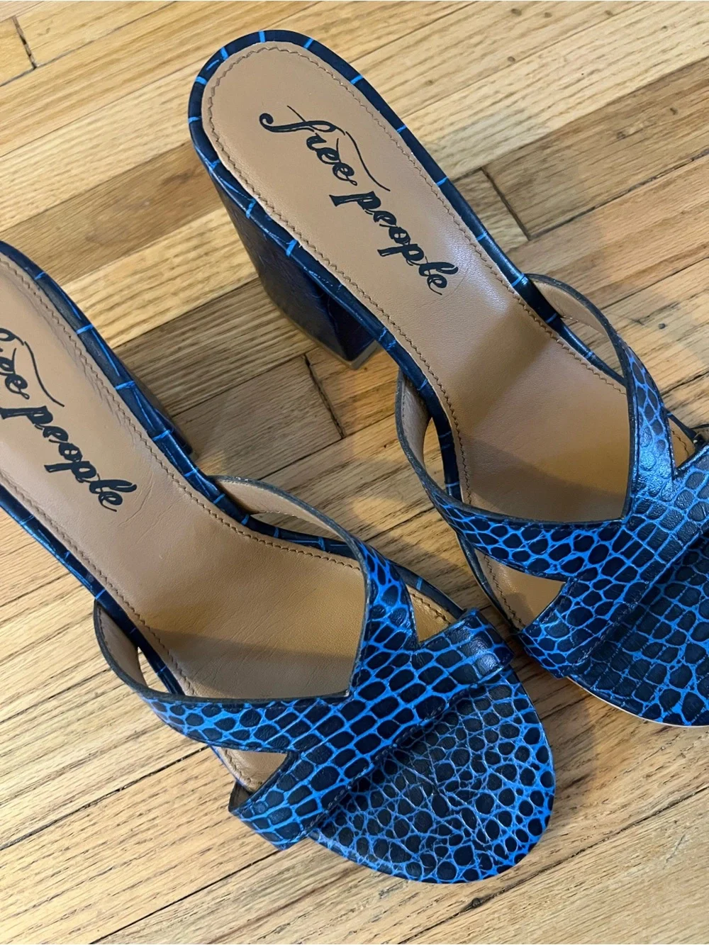 Free People Charlie V Heel Slip-on Blue Sandals size 38